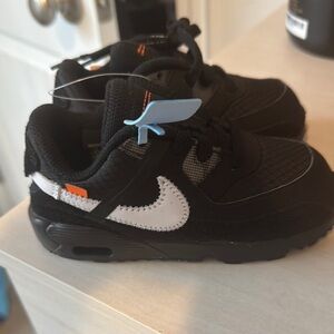 Off-White c/o Nike Air Max 90